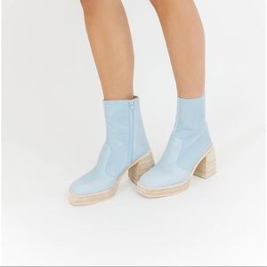 RUBY PLATFORM ANKLE BOOTS IN CELESTE BLUE // FREE PEOPLE